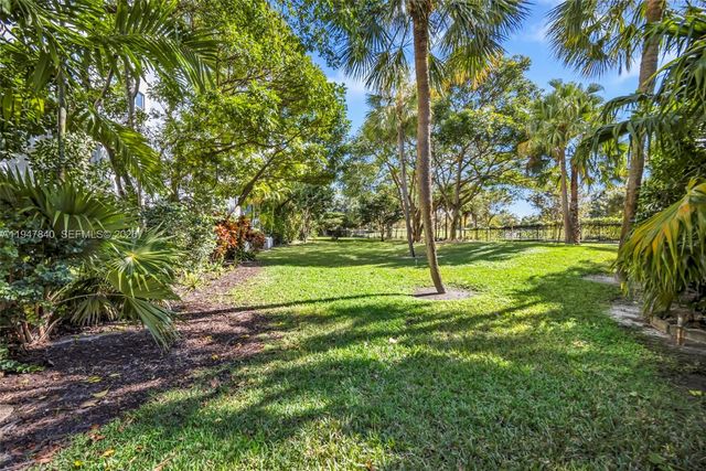 3800 Hillcrest Dr 316, Hollywood, FL 33021