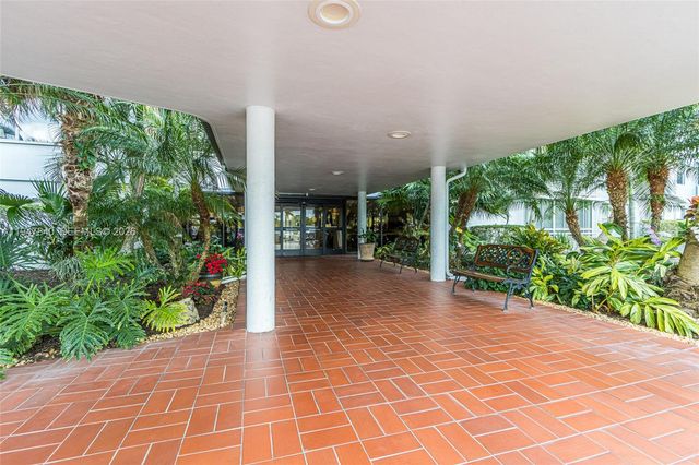 3800 Hillcrest Dr 316, Hollywood, FL 33021
