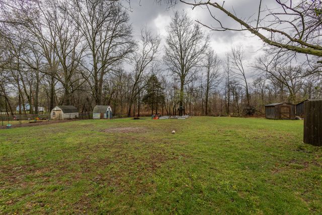 310 BROWN AVE, Hallsville, MO 65255