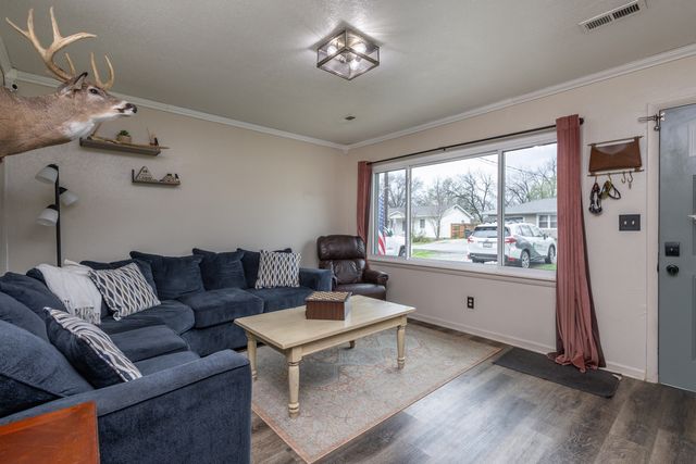 310 BROWN AVE, Hallsville, MO 65255