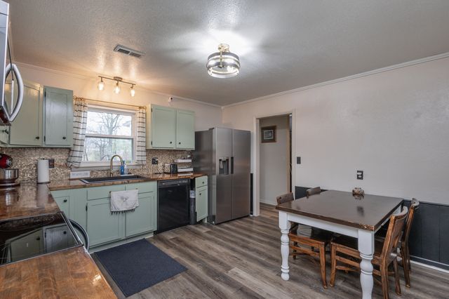 310 BROWN AVE, Hallsville, MO 65255