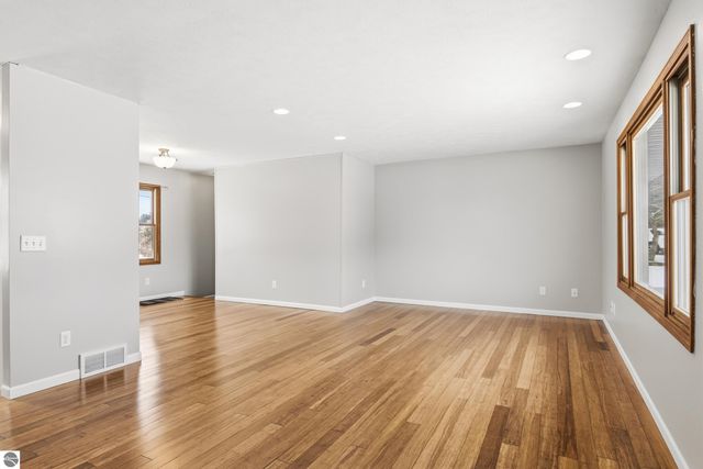 4469 S Curry Drive, Traverse City, MI 49865