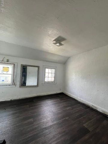 73 Decatur ST, Portsmouth, VA 23702