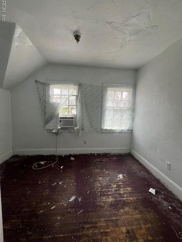 73 Decatur ST, Portsmouth, VA 23702