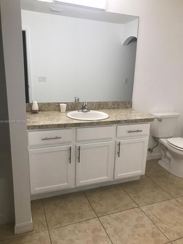 2709 SW 18th Ave, Cape Coral, FL 33914