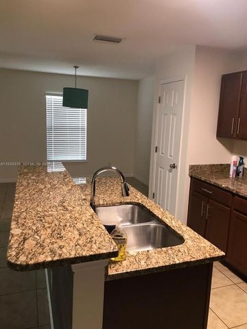 2709 SW 18th Ave, Cape Coral, FL 33914