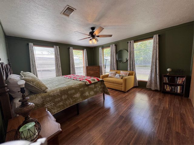 274 Magnolia Drive, Onalaska, TX 77360