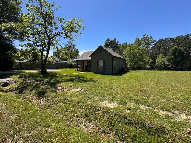 274 Magnolia Drive, Onalaska, TX 77360