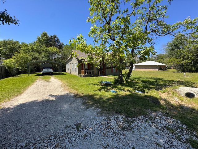 274 Magnolia Drive, Onalaska, TX 77360