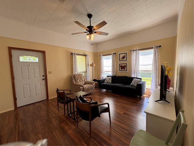274 Magnolia Drive, Onalaska, TX 77360