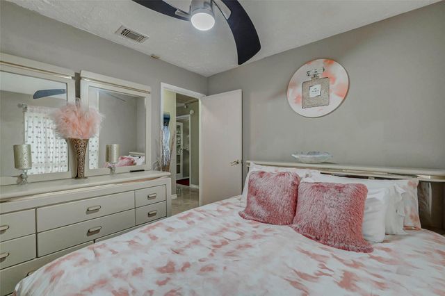 7006 River Bluff Drive, Houston, TX 77085