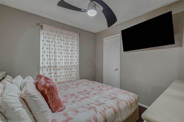 7006 River Bluff Drive, Houston, TX 77085