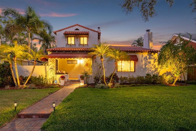 636 15TH AVENUE NE, St Petersburg, FL 33704