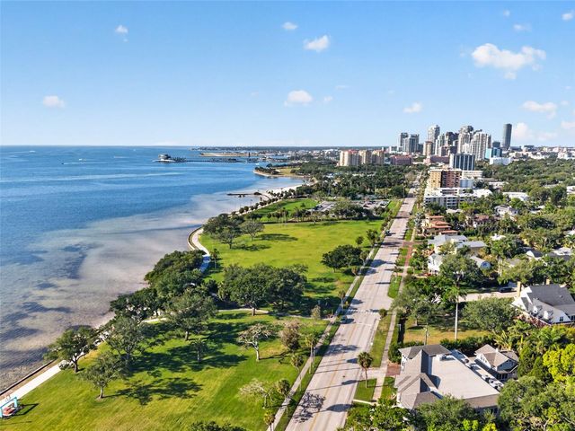 636 15TH AVENUE NE, St Petersburg, FL 33704