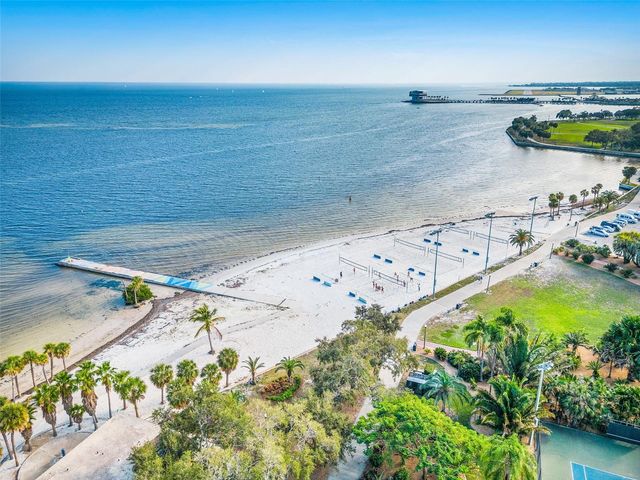 636 15TH AVENUE NE, St Petersburg, FL 33704