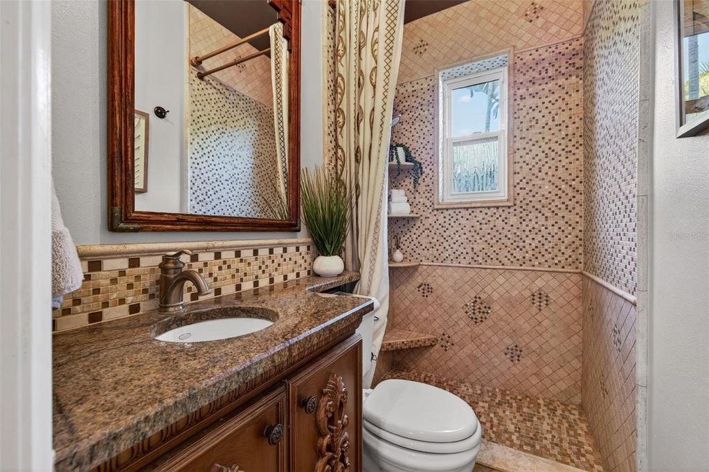 Image 35 of property listing at 636 15TH AVENUE NE, St Petersburg, FL 33704