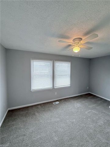 5555 Lynbrook LNDG, Virginia Beach, VA 23462