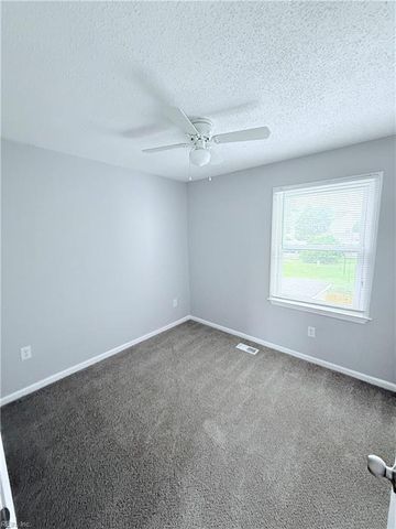 5555 Lynbrook LNDG, Virginia Beach, VA 23462