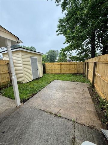 5555 Lynbrook LNDG, Virginia Beach, VA 23462