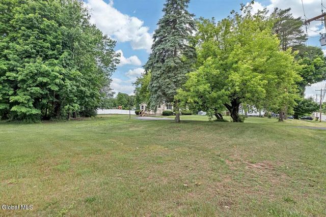 126 Guideboard Road, Halfmoon, NY 12188