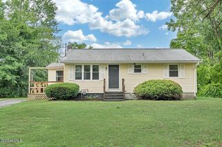 126 Guideboard Road, Halfmoon, NY 12188