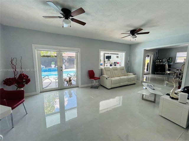 10830 SW 170th Ter, Miami, FL 33157