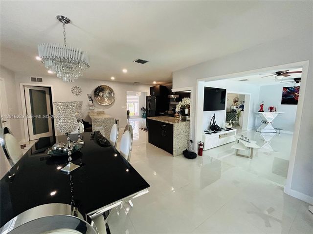 10830 SW 170th Ter, Miami, FL 33157