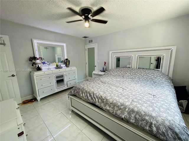 10830 SW 170th Ter, Miami, FL 33157