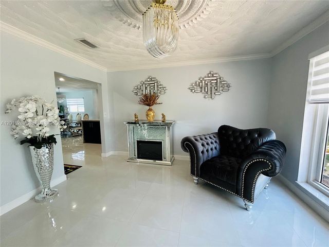 10830 SW 170th Ter, Miami, FL 33157