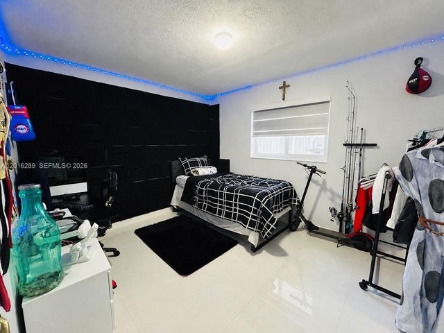 10830 SW 170th Ter, Miami, FL 33157