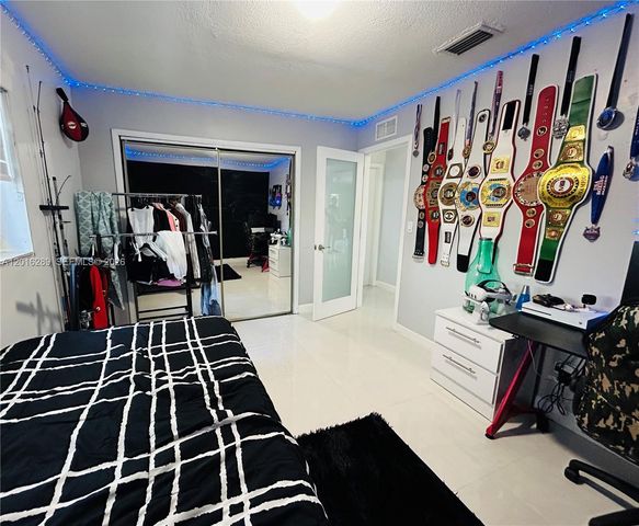 10830 SW 170th Ter, Miami, FL 33157