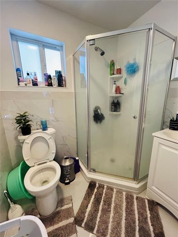 10830 SW 170th Ter, Miami, FL 33157