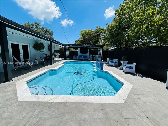 10830 SW 170th Ter, Miami, FL 33157
