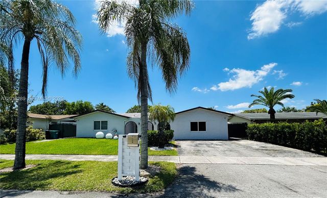 10830 SW 170th Ter, Miami, FL 33157