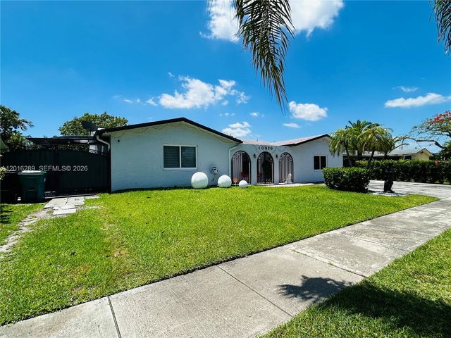 10830 SW 170th Ter, Miami, FL 33157