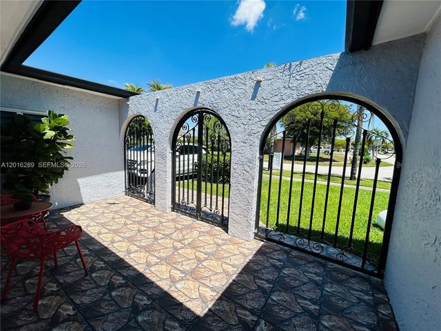 10830 SW 170th Ter, Miami, FL 33157