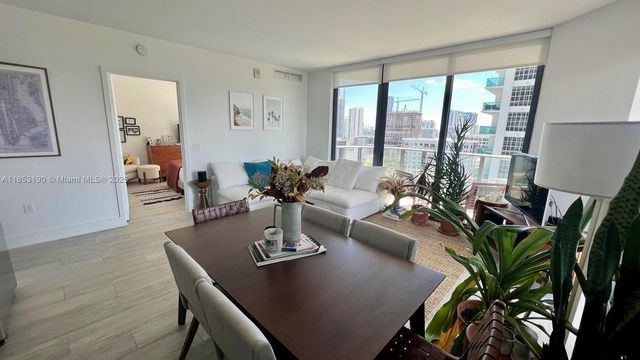 121 NE 34th St 1701, Miami, FL 33137