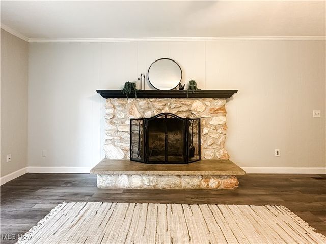 21 Cherry Hills Drive, Belpre, OH 45714