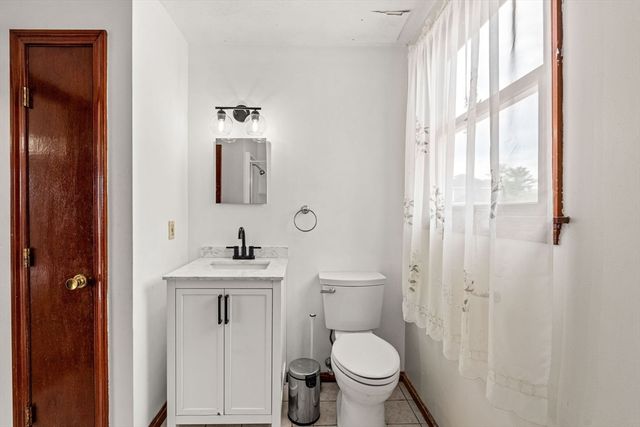 19 Rosewood Ave, Billerica, MA 01821