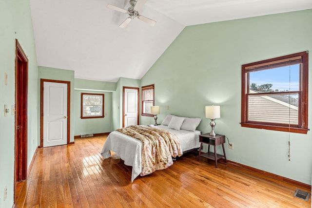 19 Rosewood Ave, Billerica, MA 01821