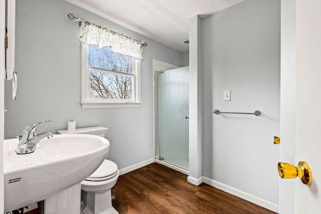 19 Rosewood Ave, Billerica, MA 01821