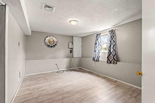 19 Rosewood Ave, Billerica, MA 01821