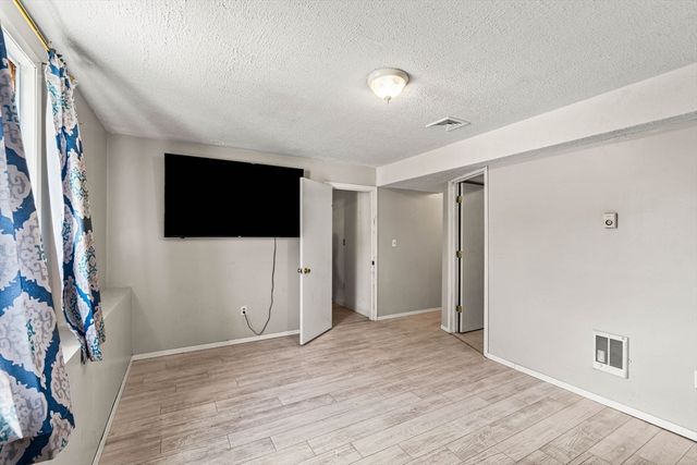 19 Rosewood Ave, Billerica, MA 01821