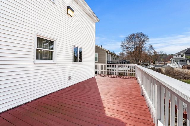 19 Rosewood Ave, Billerica, MA 01821