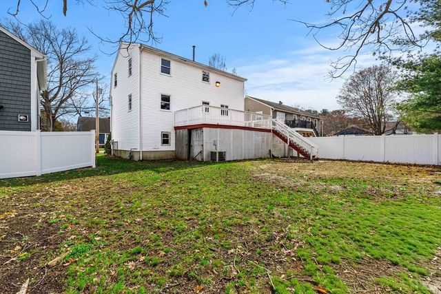 19 Rosewood Ave, Billerica, MA 01821