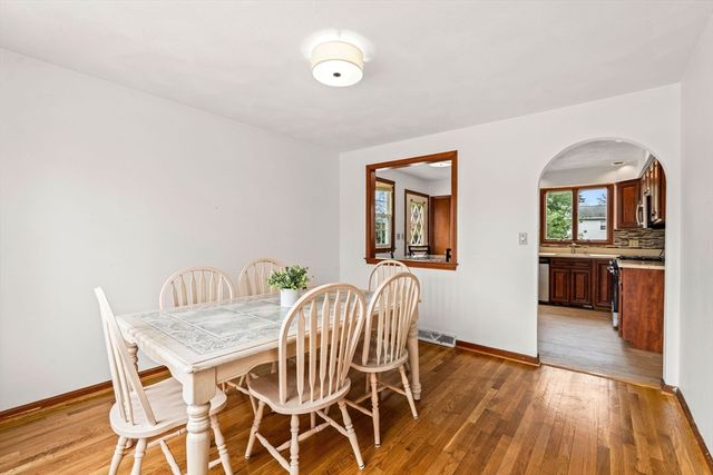 19 Rosewood Ave, Billerica, MA 01821