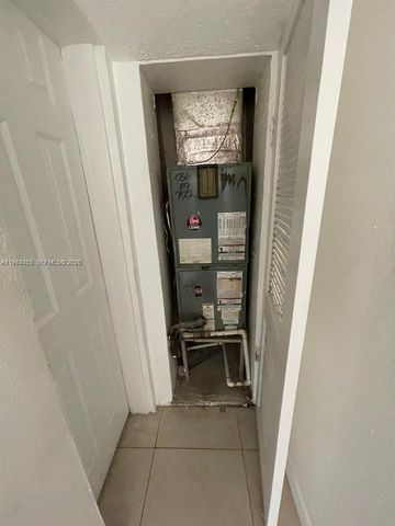 2801 Mayo St, Hollywood, FL 33020