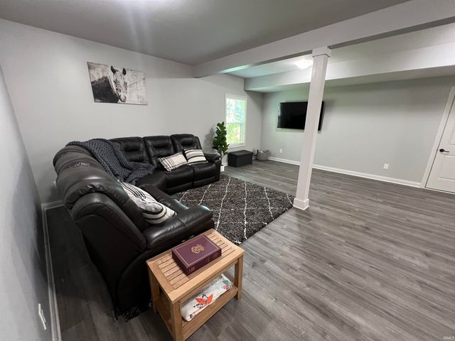 1207 Crones Hill, Lanesville, IN 47136
