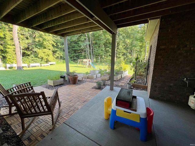 1207 Crones Hill, Lanesville, IN 47136