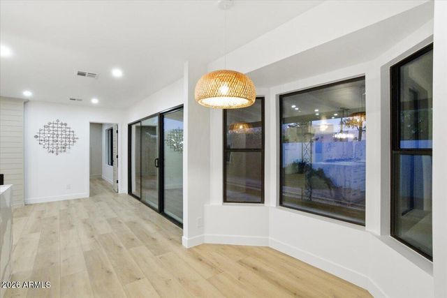 7805 E COOLIDGE Street, Scottsdale, AZ 85251